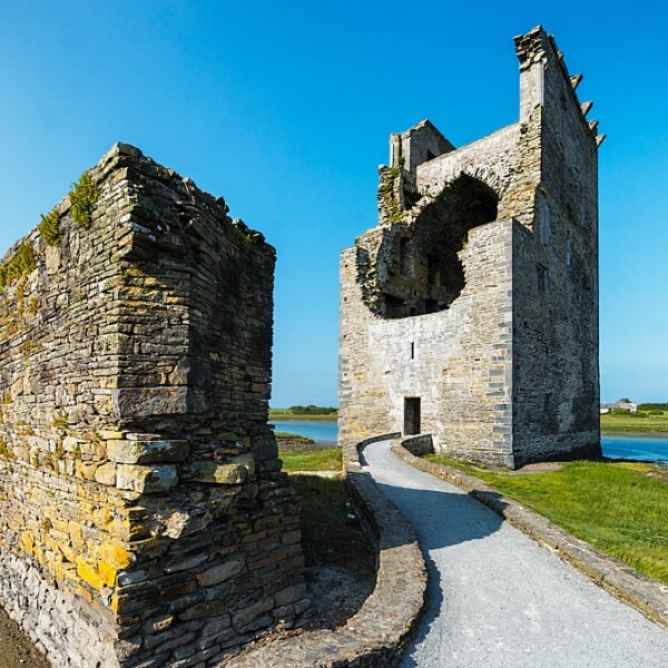 Carrigafoyle Castle