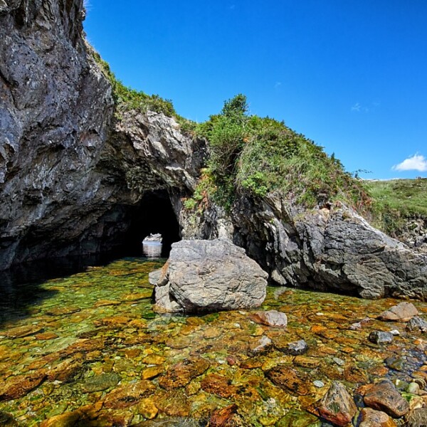 Cuas Pier Caves