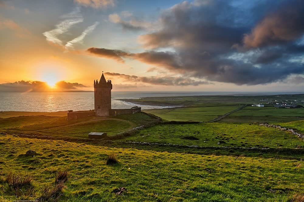 Doonagore Castle